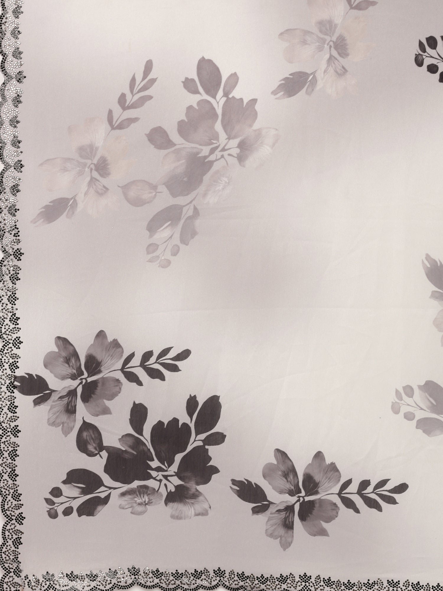 5443S2436BLACK_WHITE_5