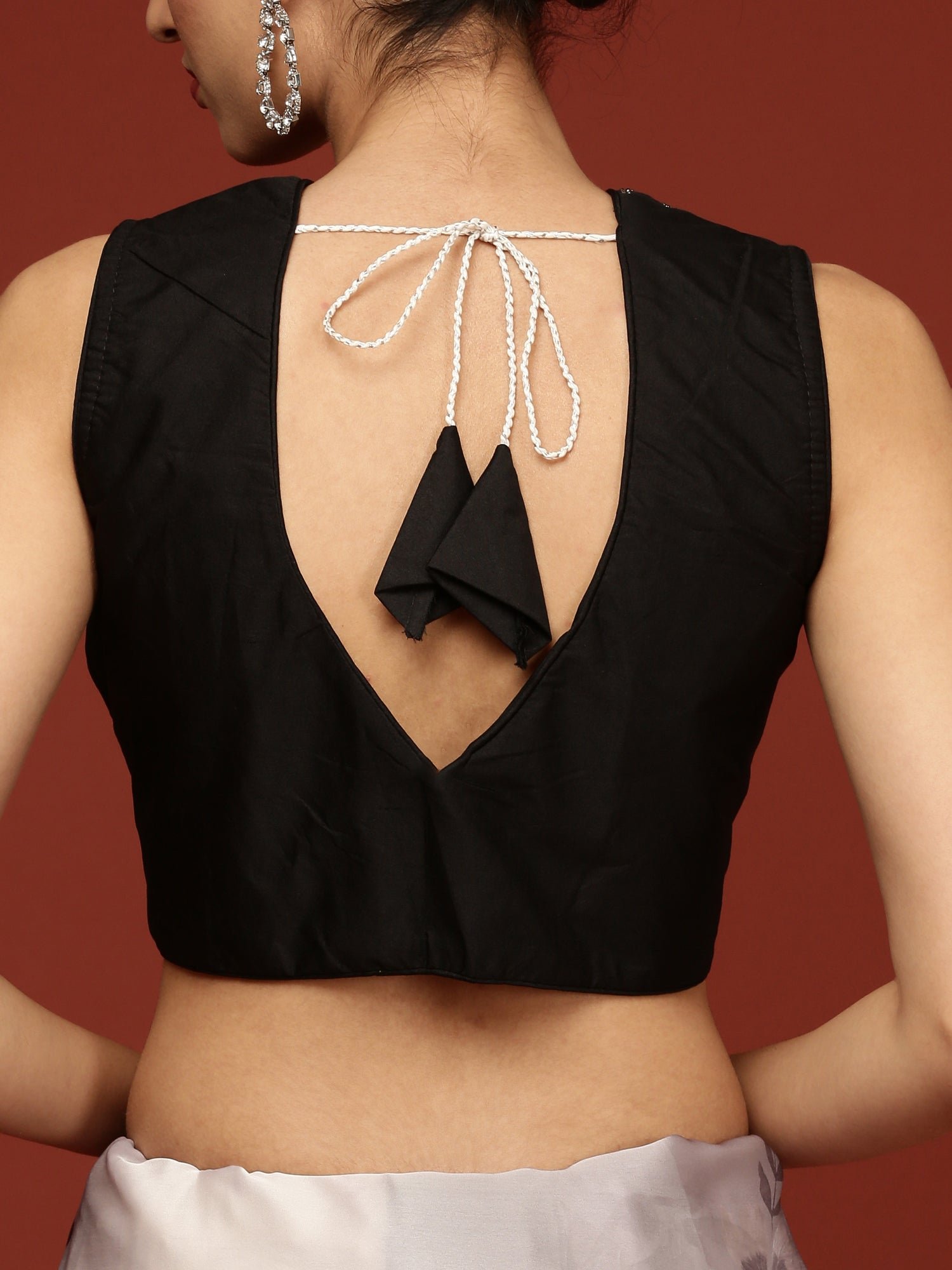 5443S2436BLACK_WHITE_9