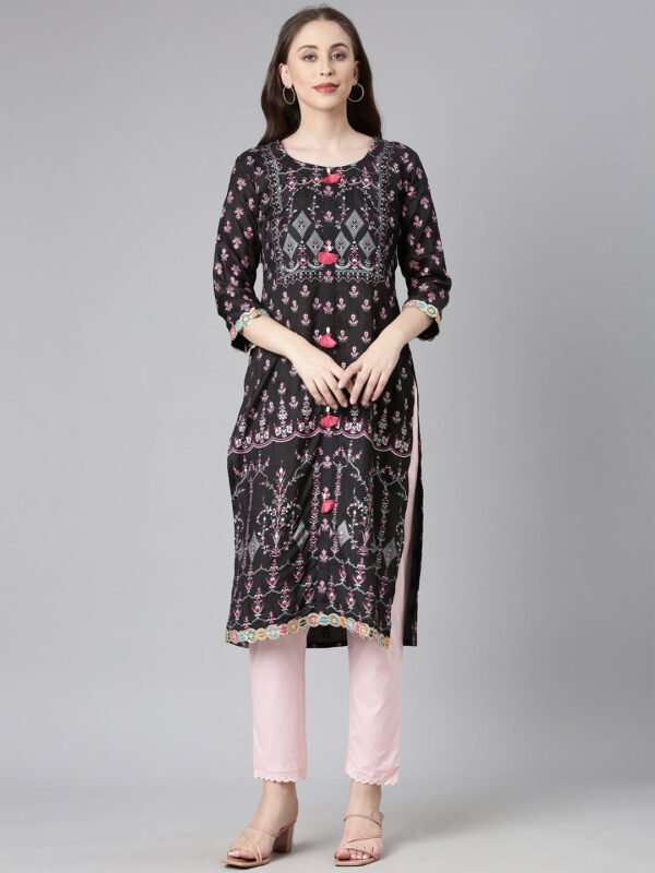 Neerus Black Casual Floral Straight Kurta